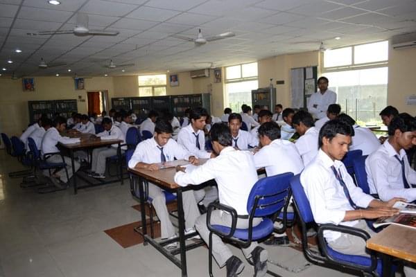 Saraswati Institute of Engineering and Technology New Delhi Campus Life photo 1